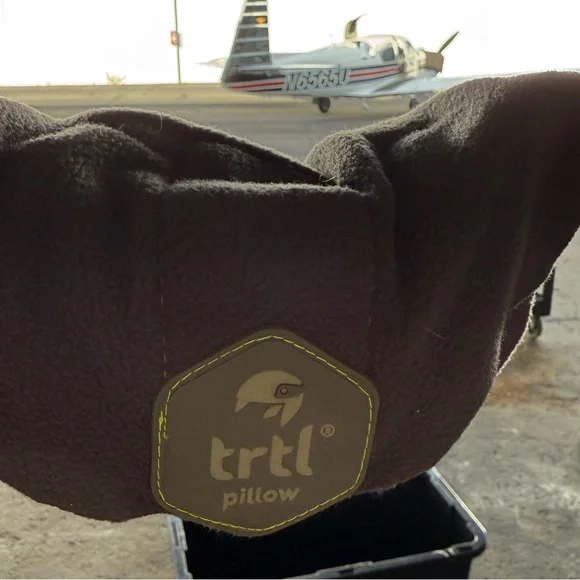 Gray Trtl Neck pillow Wrap - Picture 4 of 6